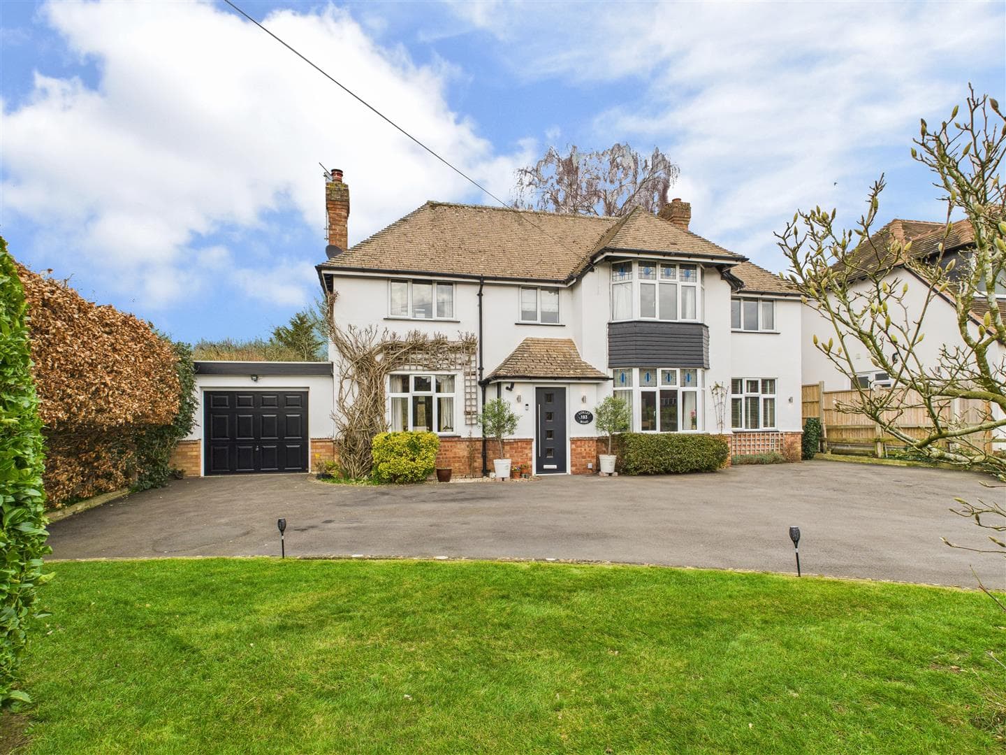 Loxley Road, Stratford-Upon-Avon, CV37 7DU